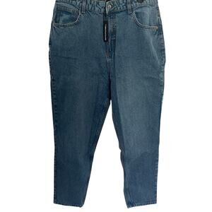 NWT PrettyLittleThing Blue High Rise Mom Jeans Size 8